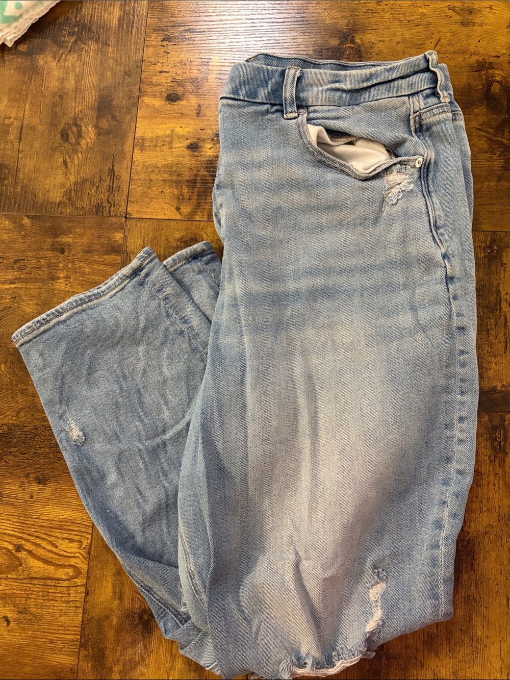 American Eagle Outfitters Light Blue Distressed Boyfriend Jeans